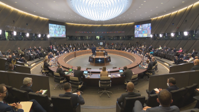 Външните министри на страните от НАТО заседават на видеоконференция за