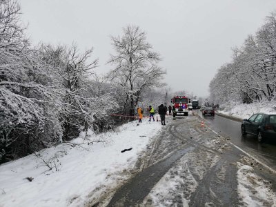 Лошото време предизвика транспортен хаос в Централна и Северна България