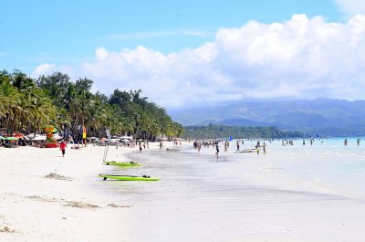 Филипинският остров Боракай е известен с красивата си природа Големият