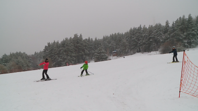 И в разгара на зимния сезон малките ски курорти