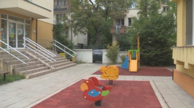 Родители протестираха пред детска градина 151 Леда Милева в София