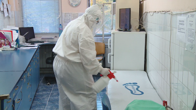 Ръст на новите случаи в Пловдив - сред заразените са и три бебета