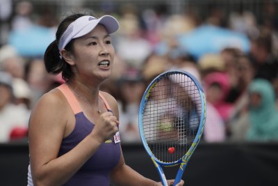 Отмениха забраната за носене на тениски в подкрепа на Пън Шуай на Australian Open