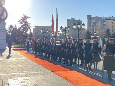 Скопие в очакване на българската делегация с премиера Кирил Петков