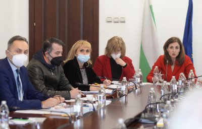 Депутати и експерти дискутираха проектозакона за защита от домашно насилие