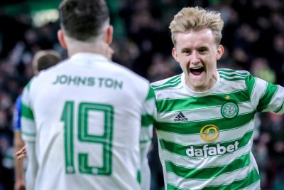 Селтик победи Рейнджърс и излезе начело в Шотландия