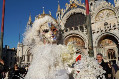 Започна карнавалът във Венеция (Снимки)