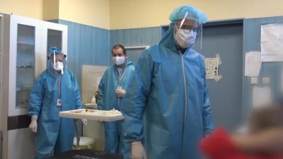 Лекари от Университетската болница Канев в Русе излязоха с отворено