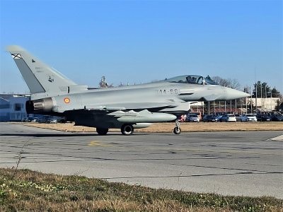 Четири самолета от ВВС на Испания кацнаха в авиобаза Граф Игнатиево