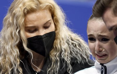 Треньорът с ледено лице - жената зад успеха и провалите на руските фигуристки