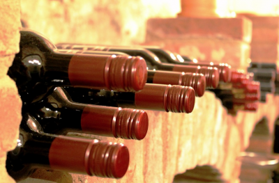 Липса на близо 320 000 литра вино в данъчен склад установиха митничари