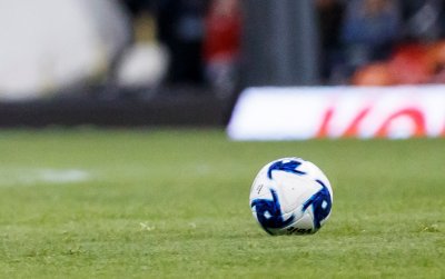 Прекратиха футболното първенство на Украйна