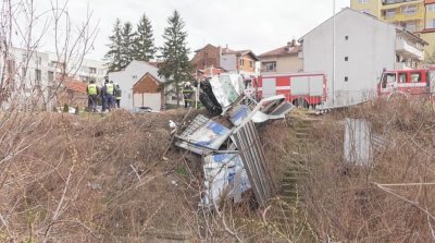 Тежка катастрофа стана преди обяд в центъра на Враца Млада шофьорка