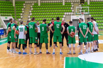 Баскетболните национали започнаха тренировки в Ботевград