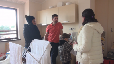 Десетки украински семейства вече намериха убежище в морските ни курорти