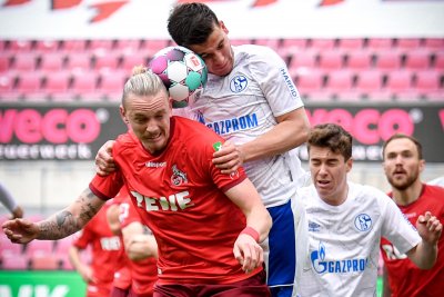 Шалке 04 премахна името на руска компания от екипите си