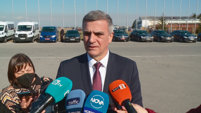 България не е изнасяла оръжие за Украйна заяви министърът на