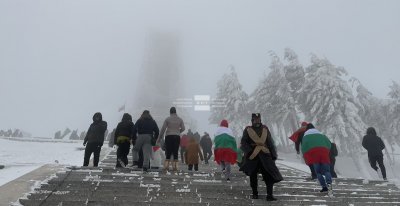 144 години вечна памет и слава за героите от връх Шипка (СНИМКИ)