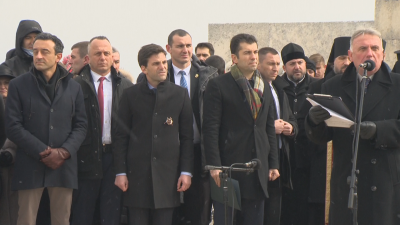 Министър председателят Кирил Петков и председателят на НС Никола Минчев участват