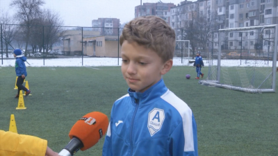 9 годишният Макс е от Украйна и заедно със своята