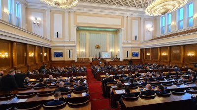 Народното събрание ще заседава днес извънредно Дневният ред на заседание