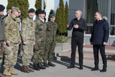 Йенс Столтенберг: НАТО няма да изпраща войски в Украйна