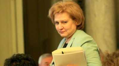 Бившият председател на бюджетната комисия в НС Менда Стоянова коментира