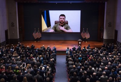 Украинският президент Володимир Зеленски говори дистанционно пред американския сенат Имаме