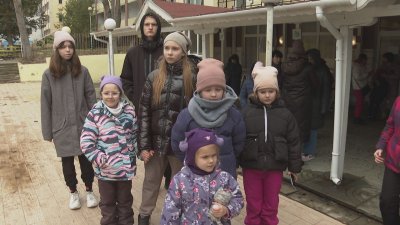 100 хотелски места и 30 частни адреса за бежанци осигуряват в Хасковска област