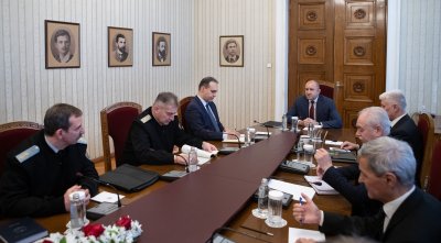 Президентът свика среща за въздушния суверенитет на България