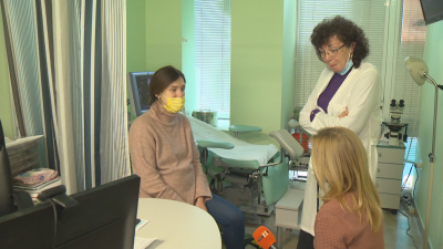Лекари от Варна преглеждат безплатно бежанци от Украйна Акушер гинеколози вече