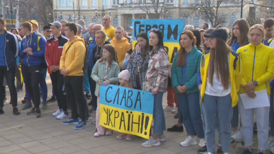 Шествие в подкрепа на Украйна в Русе То започна от историческия