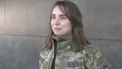 Украинска журналистка смени писалката с оръжие и се присъедини към армията