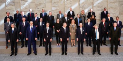 Лидерите на страните в НАТО заседават в Брюксел на извънреден