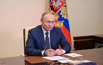 Президентът на Русия Владимир Путин е подведен от съветниците си
