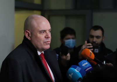 Гешев: Защитата на българския национален интерес трябва да бъде приоритет