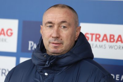Стоилов доволен от победата, но не и от играта на Левски срещу Пирин