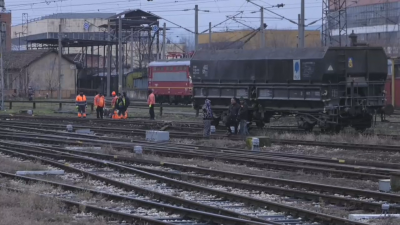 Локомотив прегази възрастен мъж край гара в Бургас