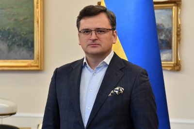 Външният министър на Украйна участва в среща на първите дипломати в НАТО