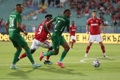 Алекс Сантана от Лудогорец е Футболист №1 за март