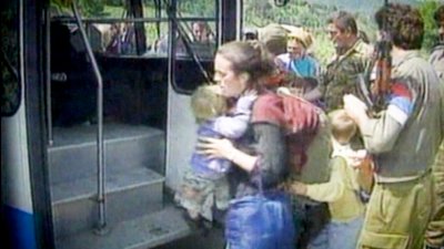"В кадър": Войната в Босна и военните престъпления, за които трябва да си спомним днес