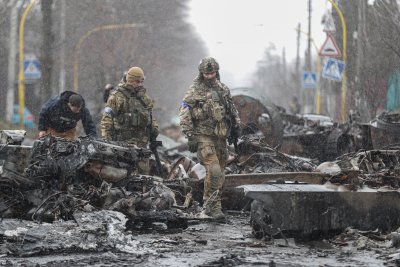 Войната в Украйна: Договорени са 10 хуманитарни коридора за евакуация на цивилни граждани