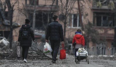 Украйна договори коридор за напускане на Мариупол от цивилни граждани