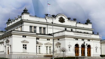 Народното събрание не обсъди предложението за помощ за Украйна (ОБЗОР)