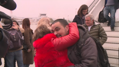 Отново у дома: Моряците от "Царевна" се прибраха живи и здрави (Снимки)