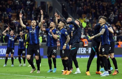 Интер разби Милан за място на финала на Купата на Италия
