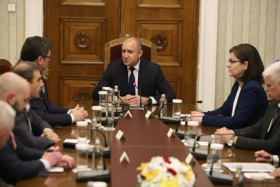 Украинският външен министър Дмитро Кулеба се среща с президента Румен