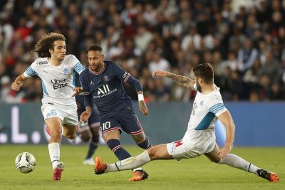 ПСЖ докосва титлата след домакински успех срещу Марсилия