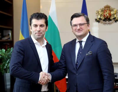 Премиерът Кирил Петков се срещна с Дмитро Кулеба