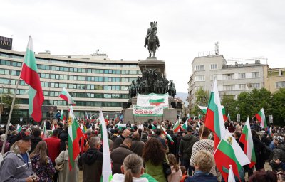 Общобългарски поход за мир и неутралитет е обявена тази вечер